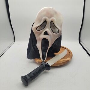 Scream‎ Mask Ghost Face Easter Unlimited 2011 With Rubber Knife